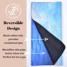 Load image into Gallery viewer, June &amp; Juniper Foldable Travel Yoga Mat - Ocean Breeze